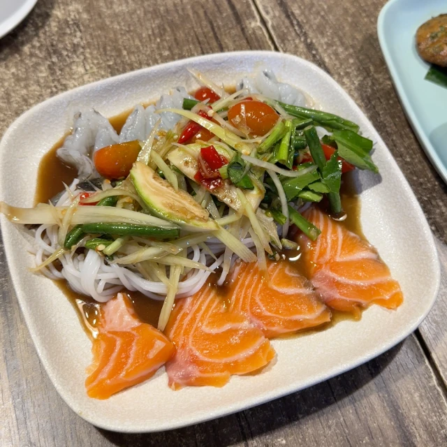Thai Market Restaurant - 183 Nguyễn Văn Thoại