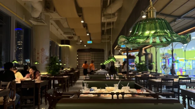Thai Market Restaurant - 183 Nguyễn Văn Thoại - không gian 4