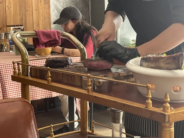 Butcher Steak & BBQ - Lê Quang Đạo - không gian 3