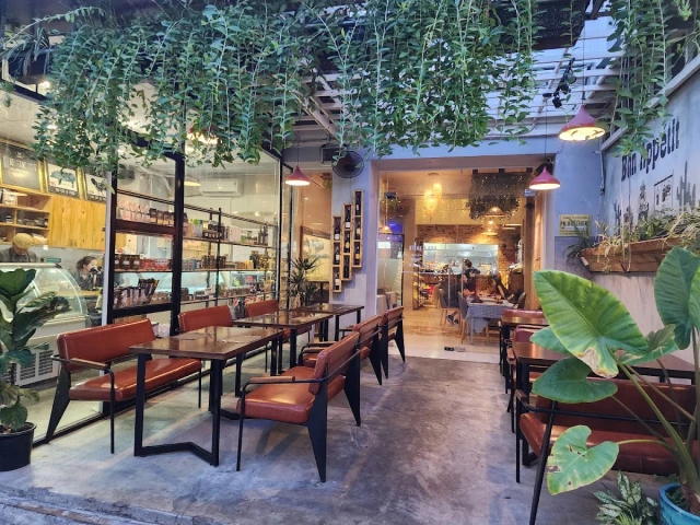 Butcher Steak & BBQ - Lê Quang Đạo - không gian 6