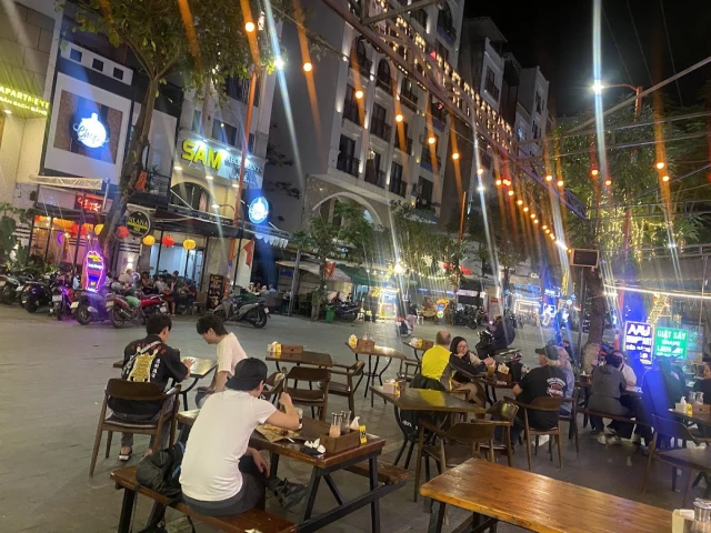 Country BBQ & Beer - Trần Bạch Đằng - không gian 5