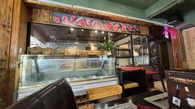 Butcher Grilled - Hoàng Kế Viêm - không gian 4