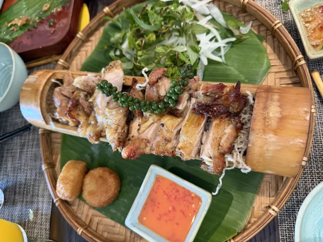 Ngon Phố Hội - Authentic Vietnamese Cuisine - Hội An
