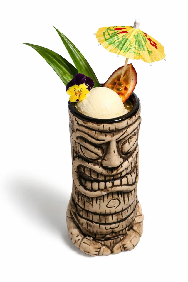 The Holiday Beach Club & Dining - Võ Nguyên Giáp