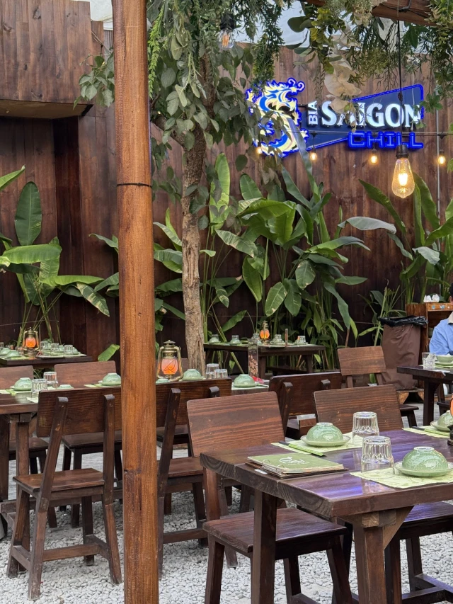 Ơ Hay - Grill & Chill - Hoàng Văn Thụ - không gian 2