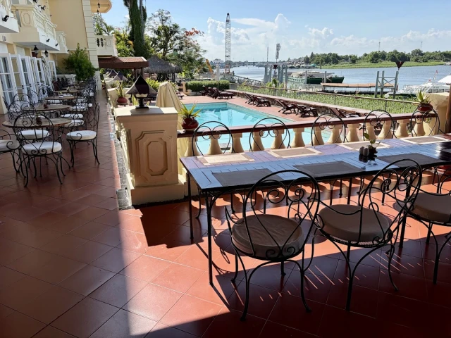 Bassac Restaurant - Châu Đốc - không gian 4