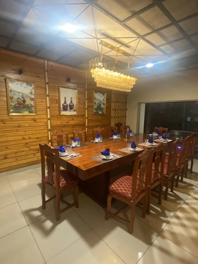 Biển Việt - Nguyễn Văn Cừ - không gian 1