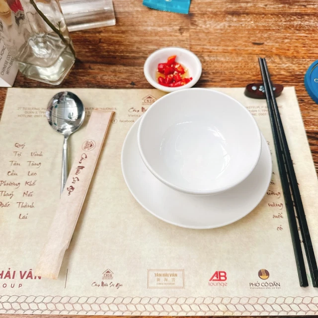 Cơm Niêu Sài Gòn – Tú Xương