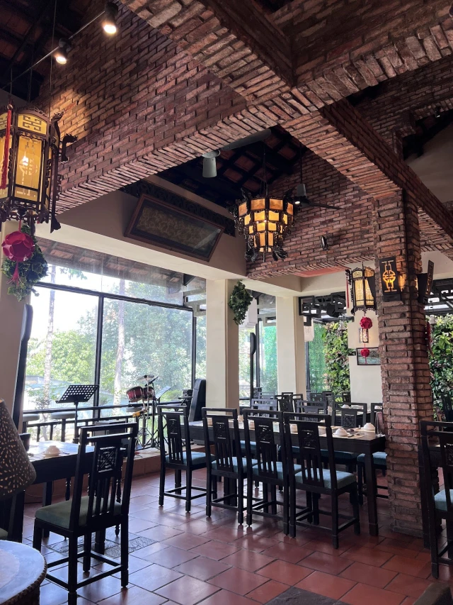Nhà hàng Cơm Niêu Sài Gòn - Hồ Xuân Hương - không gian 3