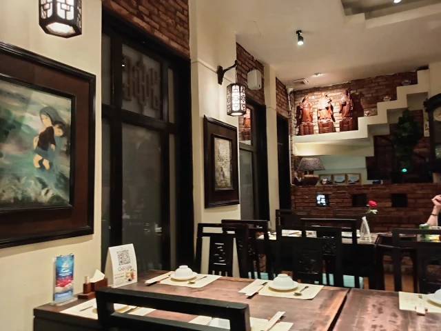 Nhà hàng Cơm Niêu Sài Gòn - Hồ Xuân Hương - không gian 4