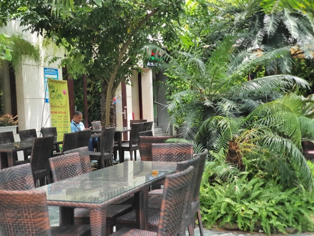 Nhà hàng Rạng Đông – Cách Mạng Tháng 8 - không gian 3