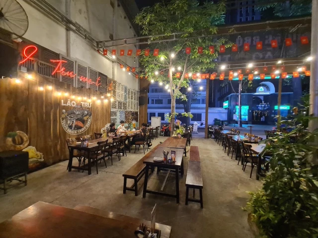 Quán Lão Trư - Phạm Ngọc Thạch - không gian 3