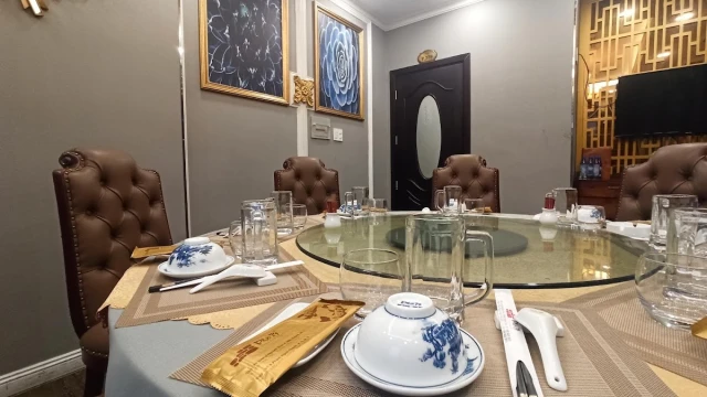 Phố 79 - Phạm Ngọc Thạch - không gian 6