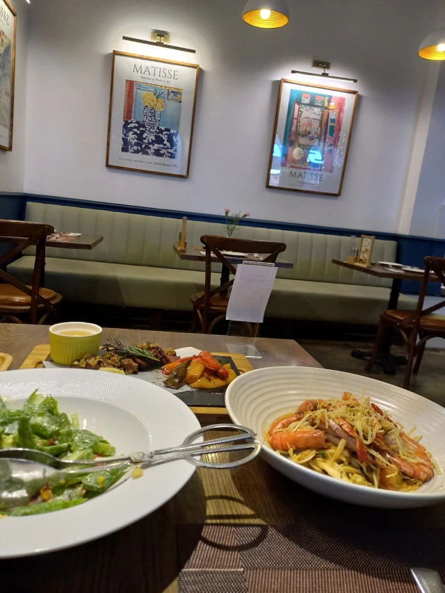 Le Monde Steak - Cao Thắng