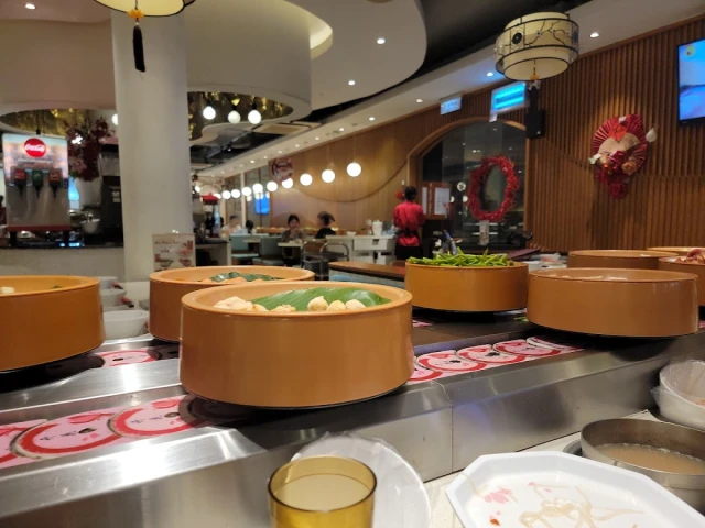 Yuhua - Taiwanese Hotpot Paradise - Hoàng Hoa Thám