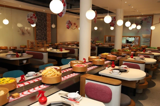 Yuhua - Taiwanese Hotpot Paradise - Hoàng Hoa Thám - không gian 1