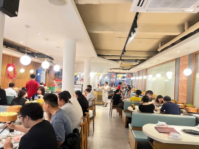 Yuhua - Taiwanese Hotpot Paradise - Hoàng Hoa Thám - không gian 6