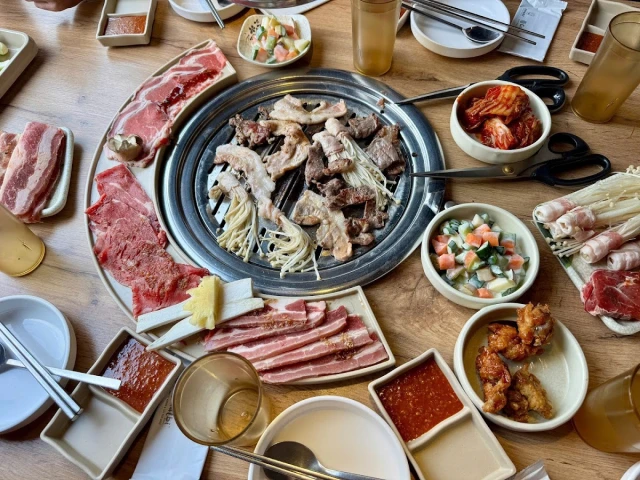 Galbi House – Phan Xích Long