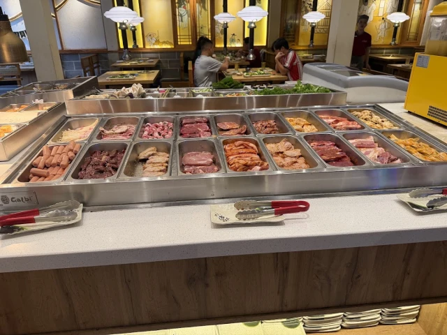Galbi House – Phan Xích Long - không gian 2