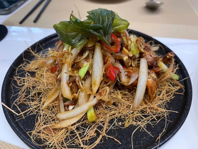 L'eau Restaurant & Café – Kha Vạn Cân