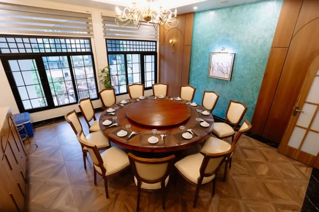Ẩm Thực Nhà Tôi - Vành Đai Trong - không gian 1