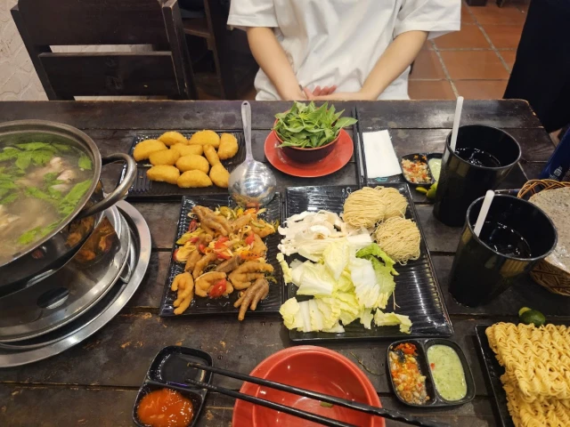 Lẩu Gà Ớt Hiểm 109 - Phạm Ngũ Lão