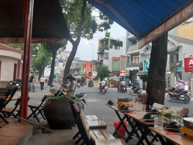 Lẩu Gà Ớt Hiểm 109 - Phạm Ngũ Lão - không gian 6