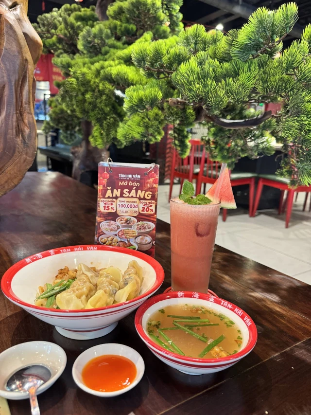 Tân Hải Vân – Phan Văn Trị