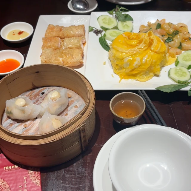 Tân Hải Vân – Phan Văn Trị