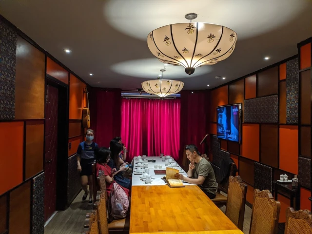 Tân Hải Vân – Phan Văn Trị - không gian 6