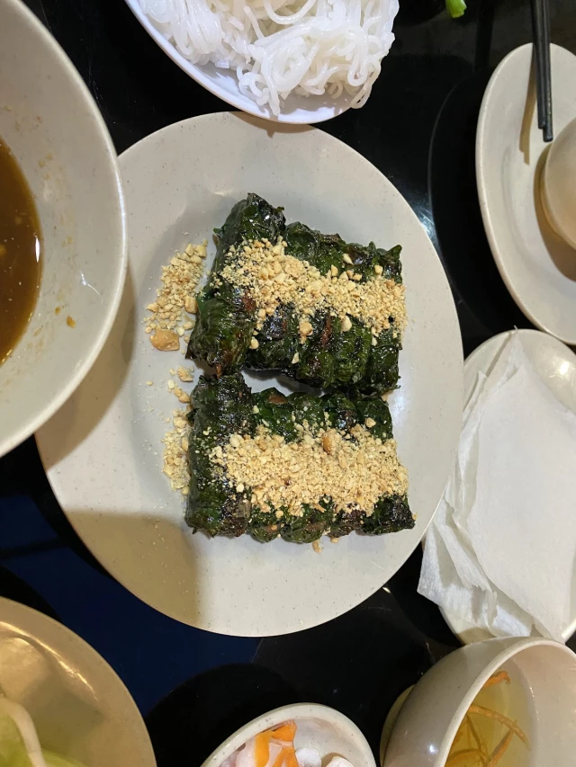 Hoàng Ty – Hoa Mai