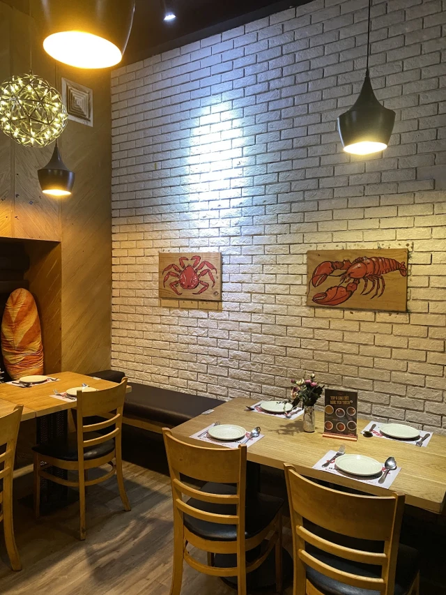 Lobster Bay - Nhà Hàng Hải Sản Kiểu Mỹ - Kỳ Đồng - không gian 5