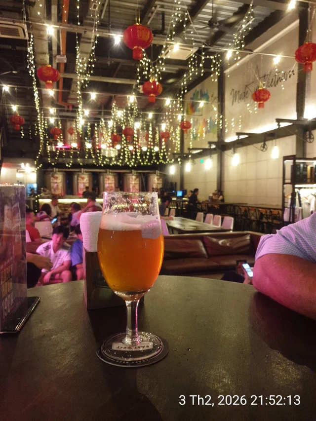 East West Brewing Co. - Lý Tự Trọng