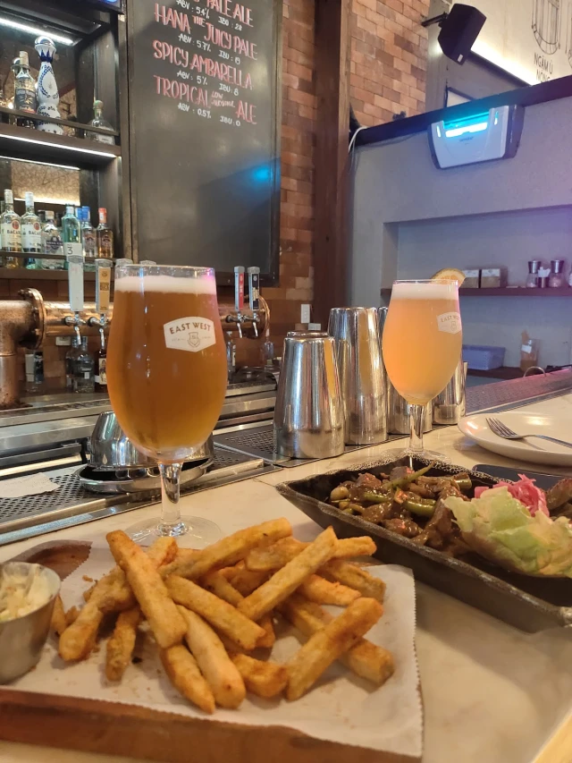 East West Brewing Co. - Lý Tự Trọng