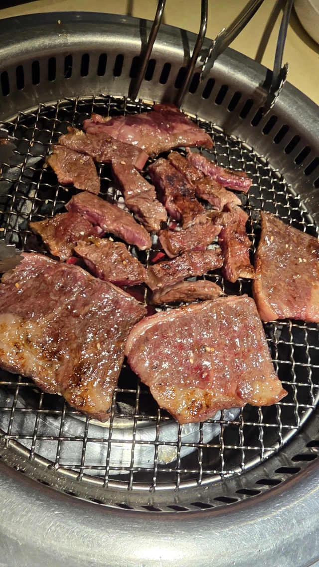 King BBQ Buffet - Lê Văn Sỹ