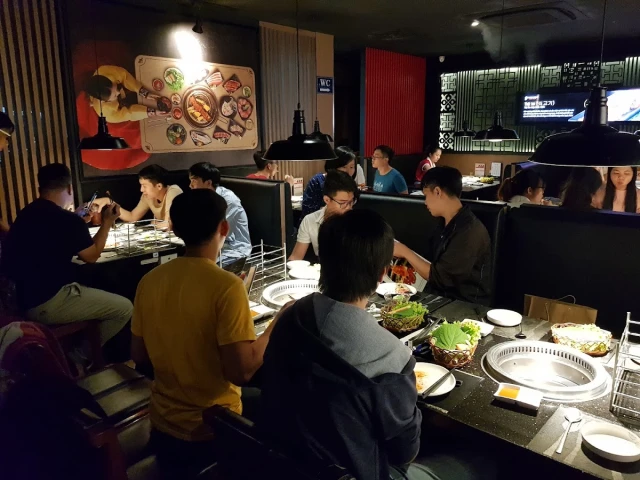King BBQ Buffet - Lê Văn Sỹ - không gian 6