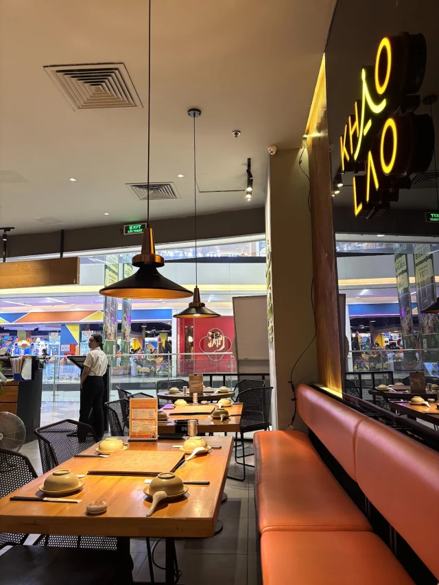 Khao Lao - Vạn Hạnh Mall - không gian 5