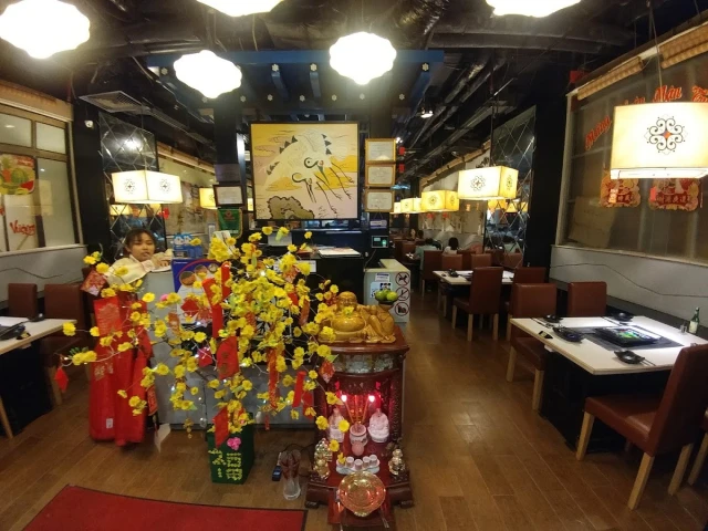 King BBQ - Vincom Lê Thánh Tôn - không gian 1