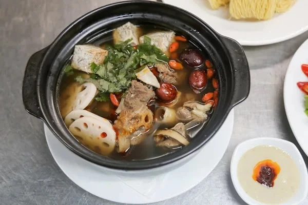Lẩu Dê 404 - Dương Đức Hiền