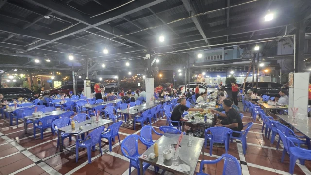 Lẩu Dê 404 – Trung Sơn - không gian 1