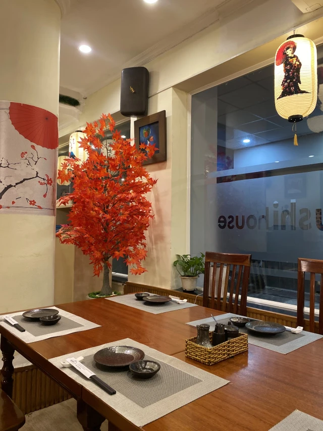 Sushi House – Trương Quốc Dung - không gian 3