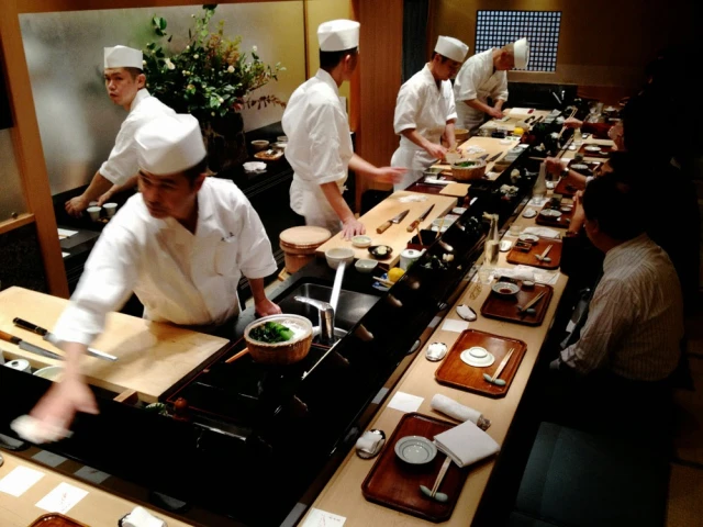 Lá Phong Sushi House – Trần Cao Vân - không gian 6