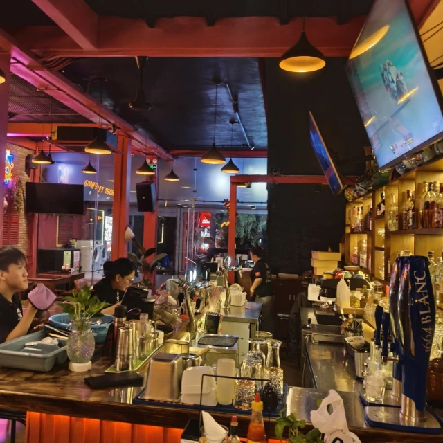 Big Pig BBQ & Beer - Trường Sơn - không gian 6