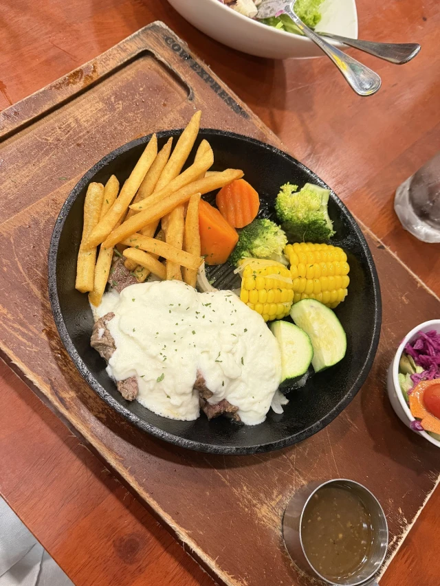 Nhà hàng Cow Express – Bít tết bò Mỹ – Sư Vạn Hạnh