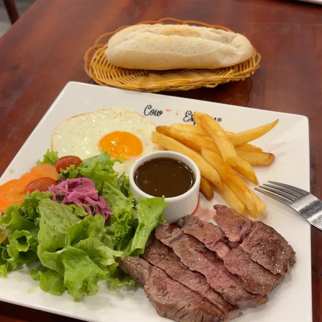 Nhà hàng Cow Express – Bít tết bò Mỹ – Sư Vạn Hạnh