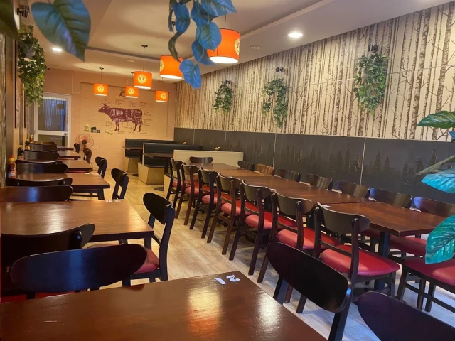 Nhà hàng Cow Express – Bít tết bò Mỹ – Sư Vạn Hạnh - không gian 1