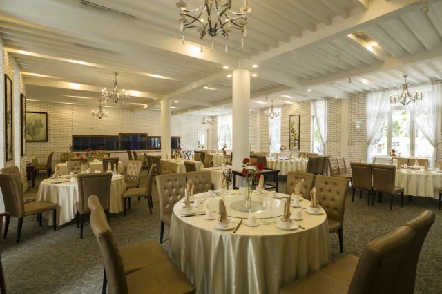 Shang Garden - Nguyễn Khắc Viện - không gian 1