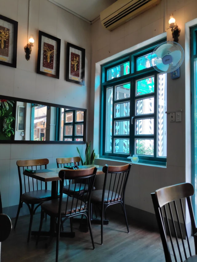 Chef Thiện – French Bistro - Pasteur - không gian 3