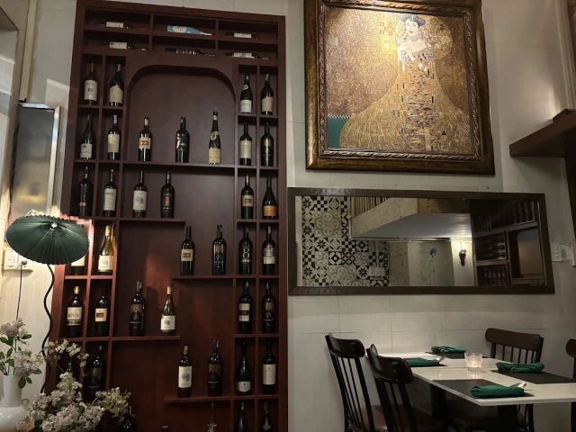 Chef Thiện – French Bistro - Pasteur - không gian 4