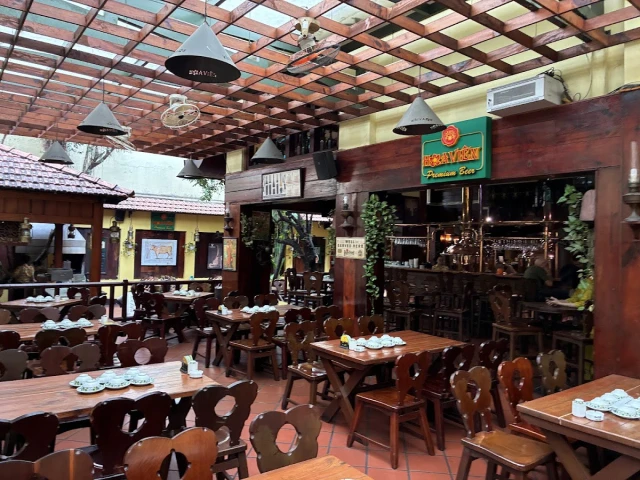 Hoa Viên Craft Brewery - Nguyễn Thị Minh Khai - không gian 4
